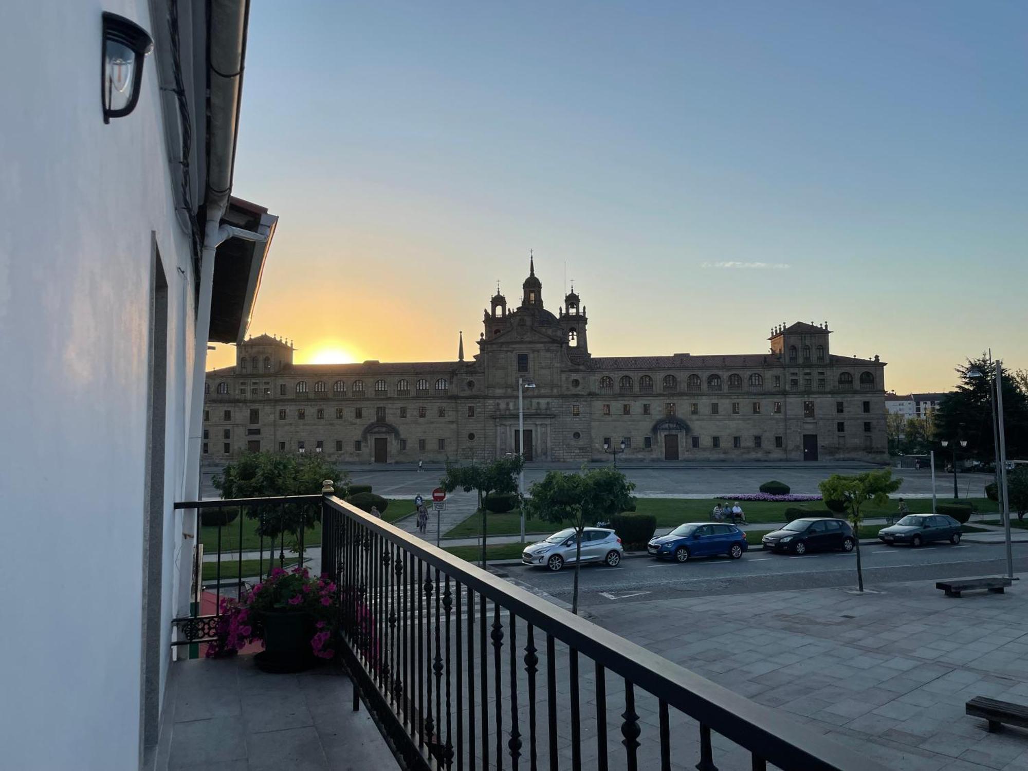 Campo De La Compania Monforte De Lemos Exterior foto